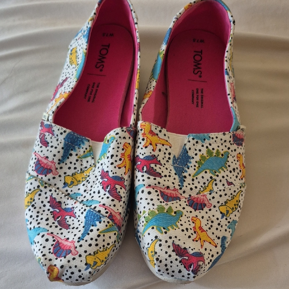 TOMS Womens White Dinosaur Print Alpargata